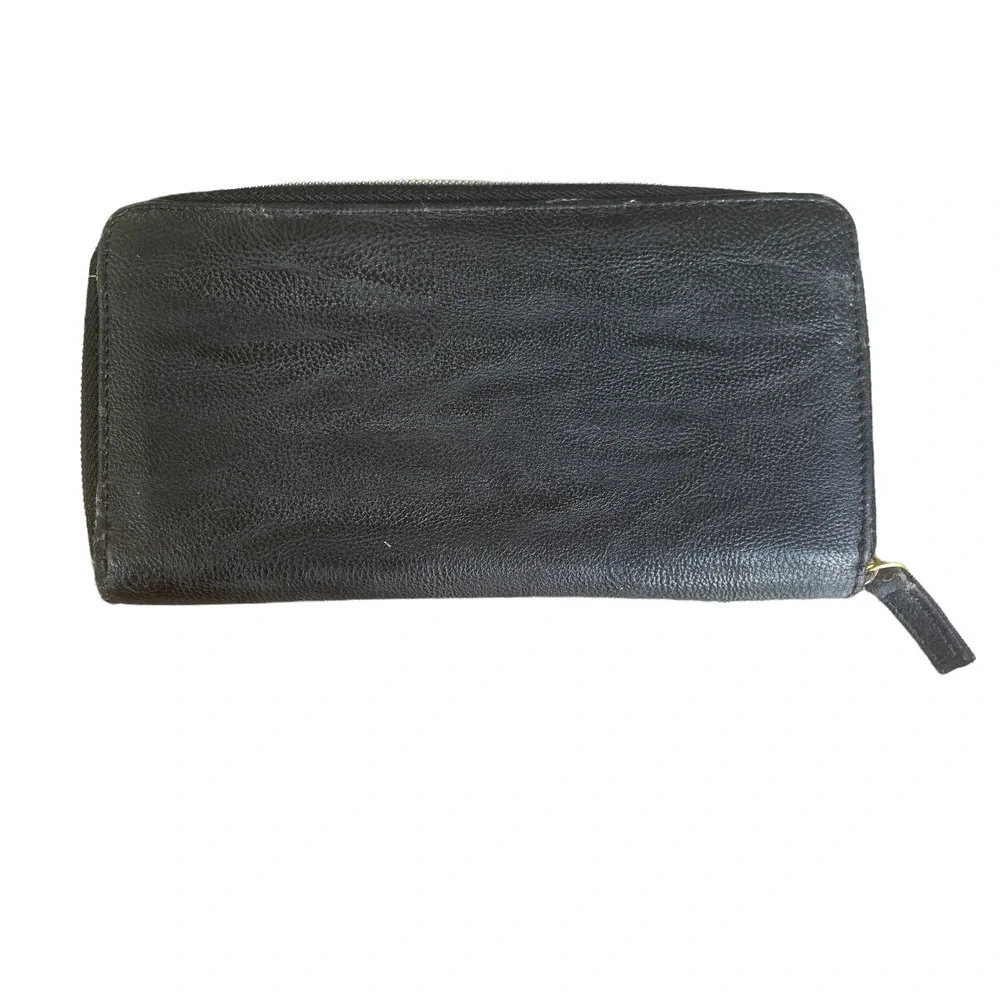 Steve Madden Black Leather Full Size Zip-Around  Wallet